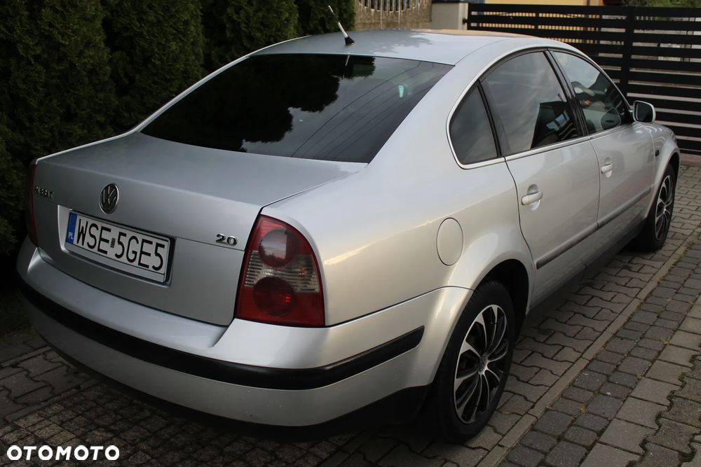Volkswagen Passat 2.0 Exclusive - 6