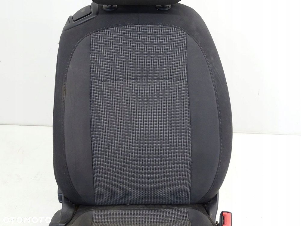 FOTEL PRAWY PRZÓD PRZEDNI PASAŻERA VW BEETLE II 5C 11-19R MATERIAŁOWY - 4