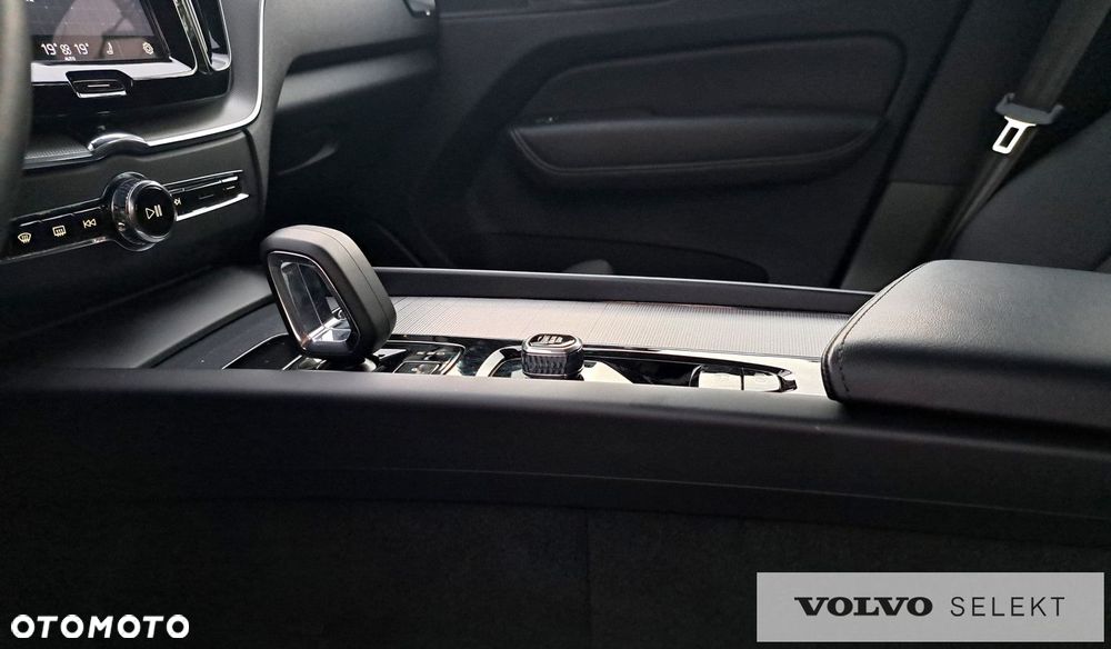 Volvo XC 60 - 25