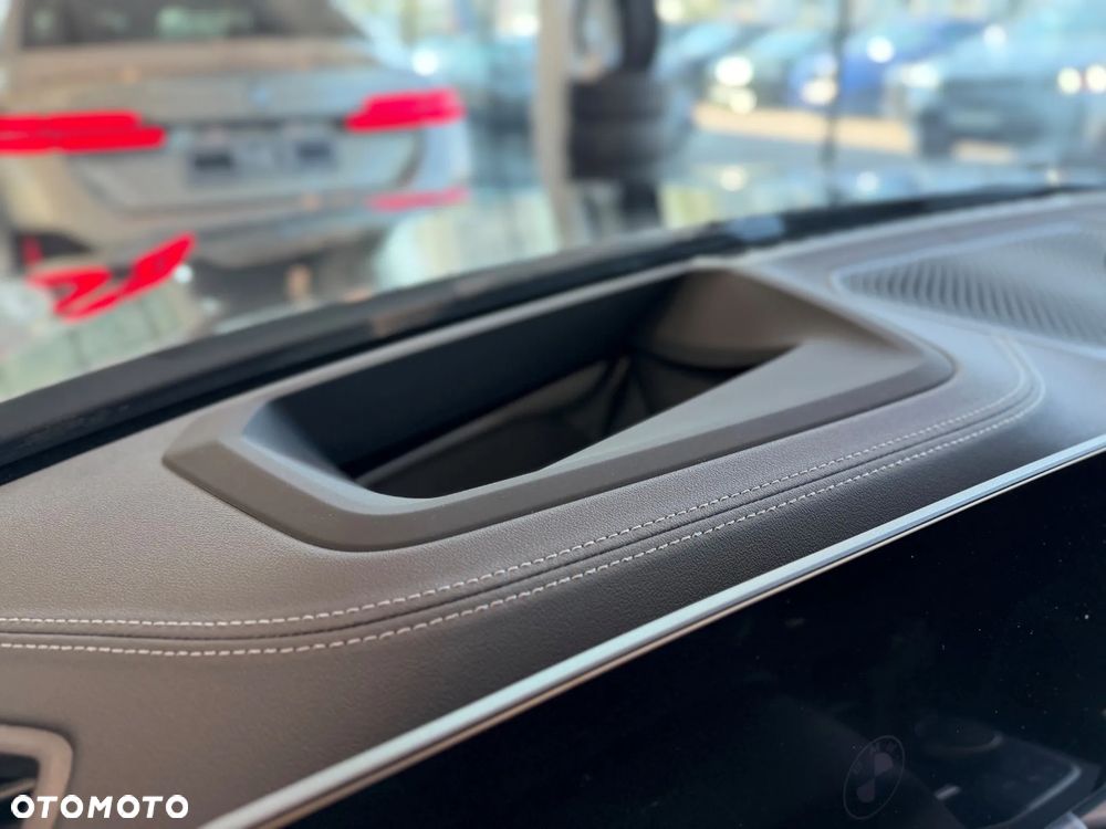 BMW Seria 3 320d xDrive mHEV M Sport sport - 18