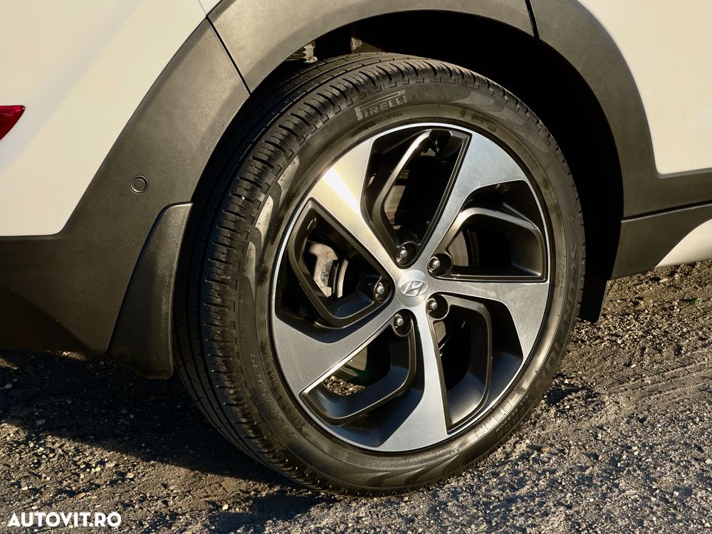 Hyundai Tucson 2.0 CRDI 4WD 6AT Luxury Pack+ - 6