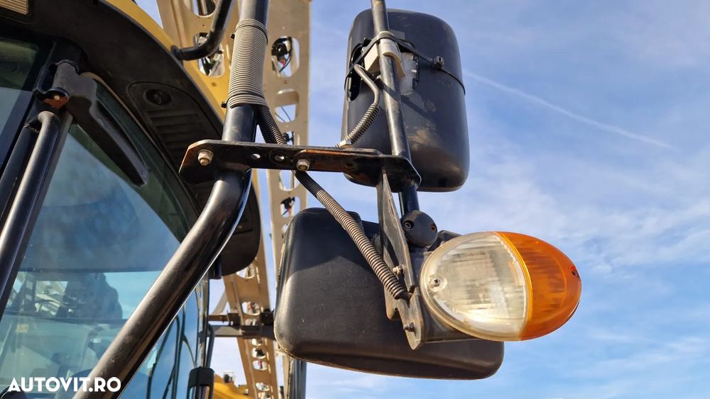 Challenger ROGATOR 635 SPRAYER - 25