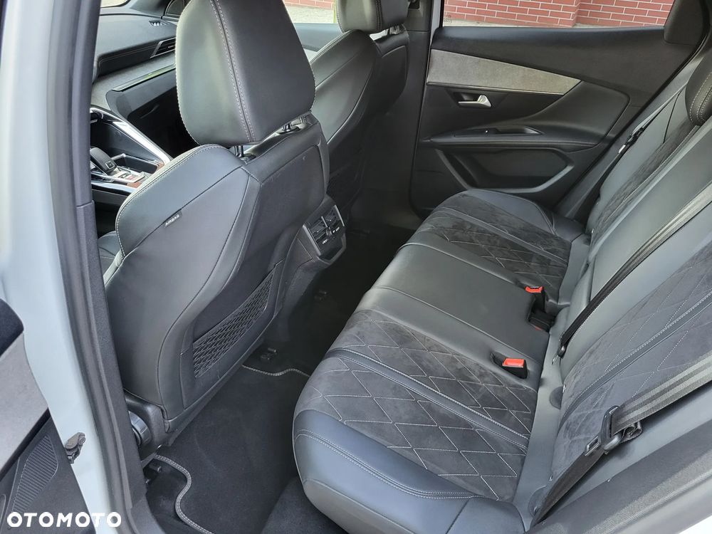 Peugeot 3008 2.0 BlueHDi GT S&S EAT8 - 22