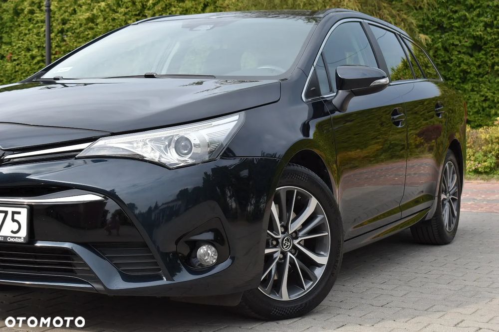 Toyota Avensis 2.0 D-4D Active Business - 4