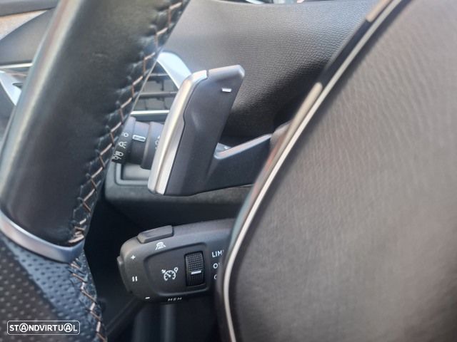 Peugeot 3008 225 e-EAT8 GT - 27