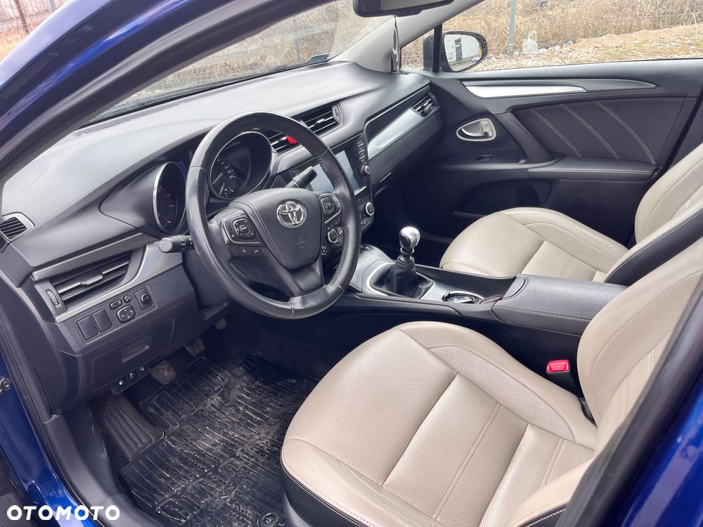 Toyota Avensis 1.8 Selection - 8