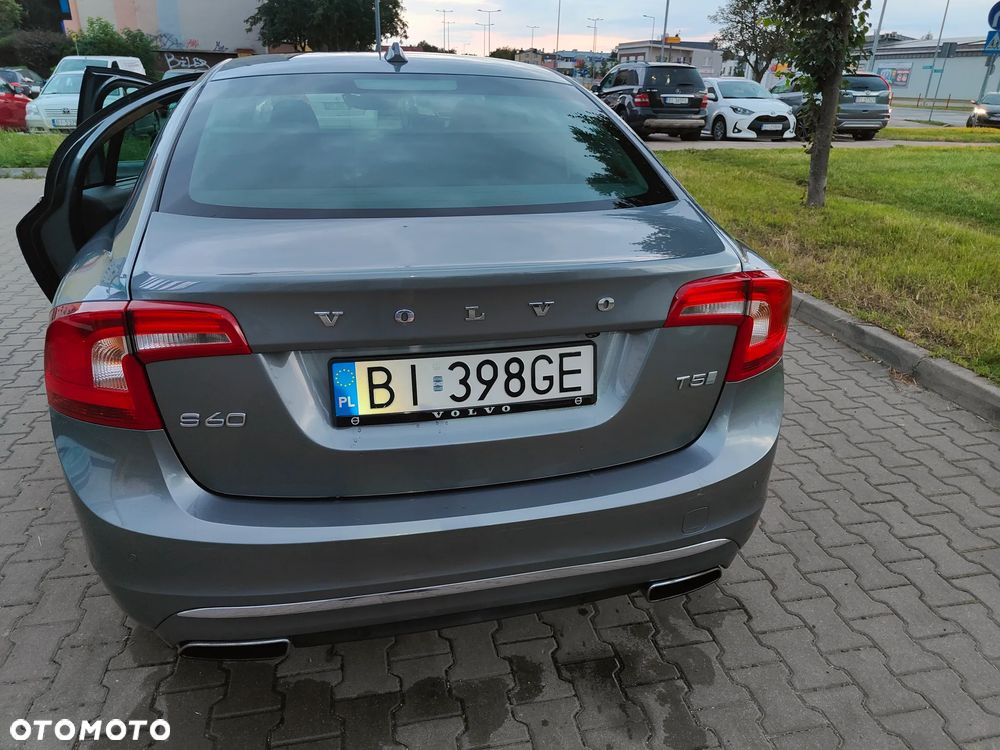 Volvo S60 - 13
