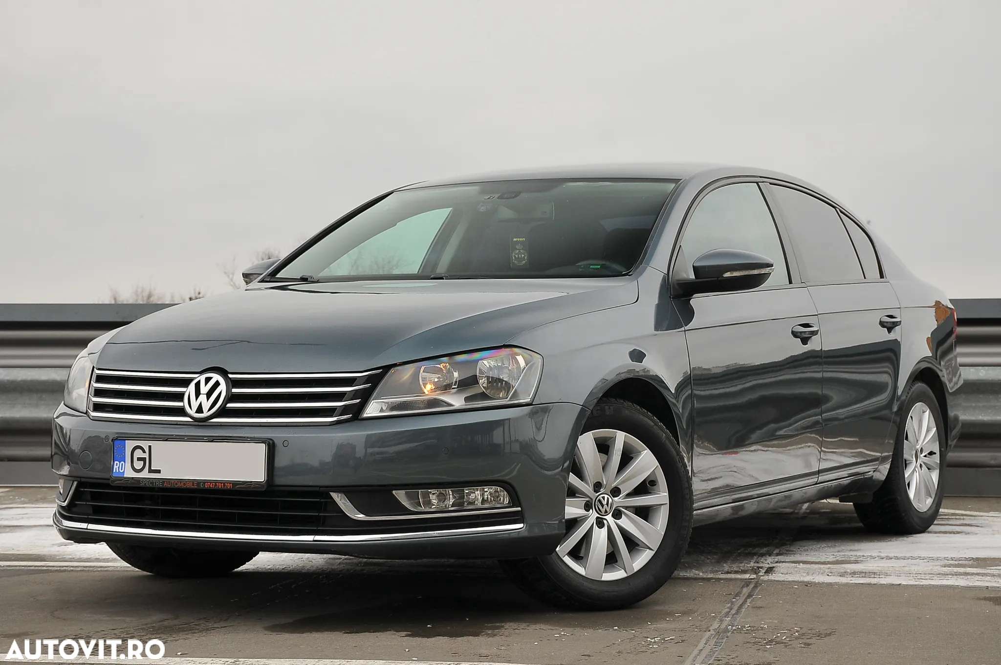 Volkswagen Passat 2.0 Blue TDI SCR Comfortline - 2