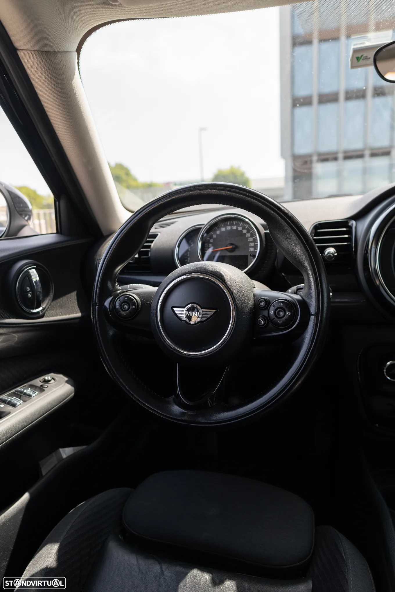 MINI Clubman Cooper D - 15