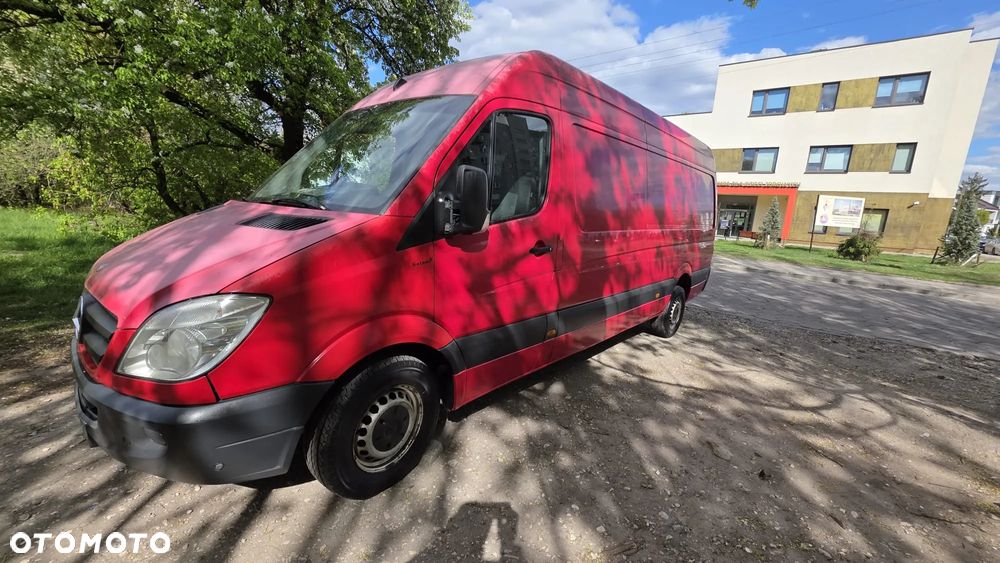 Mercedes-Benz Sprinter - 13