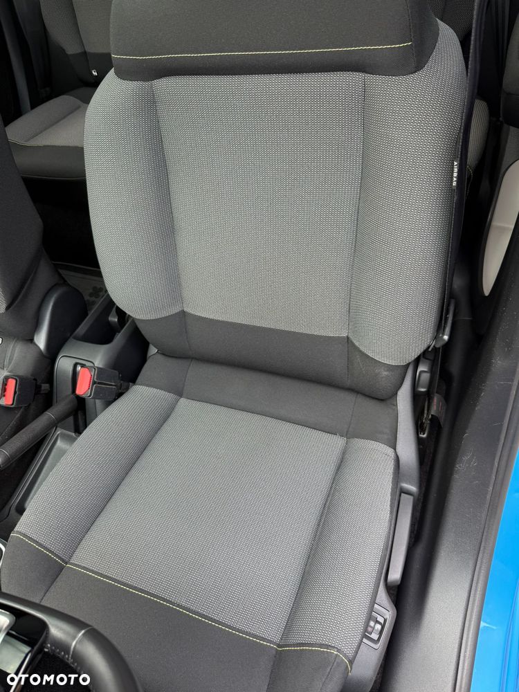 Citroën C3 Pure Tech 82 SHINE - 16