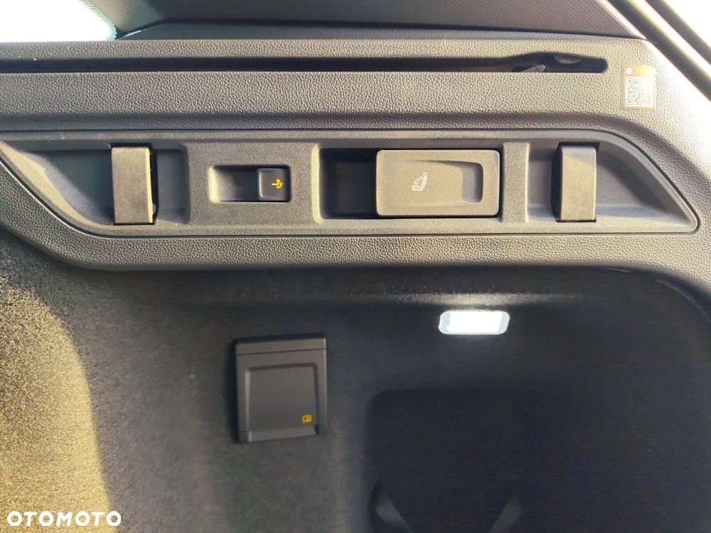 Volkswagen Passat - 33