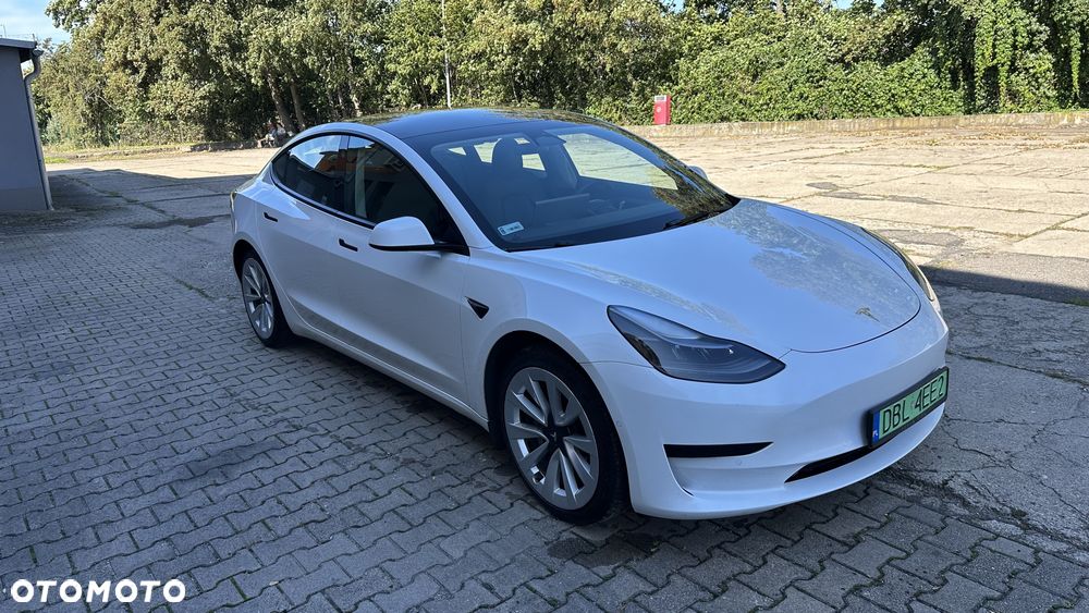 Tesla Model 3 Standard Hinterradantrieb - 2