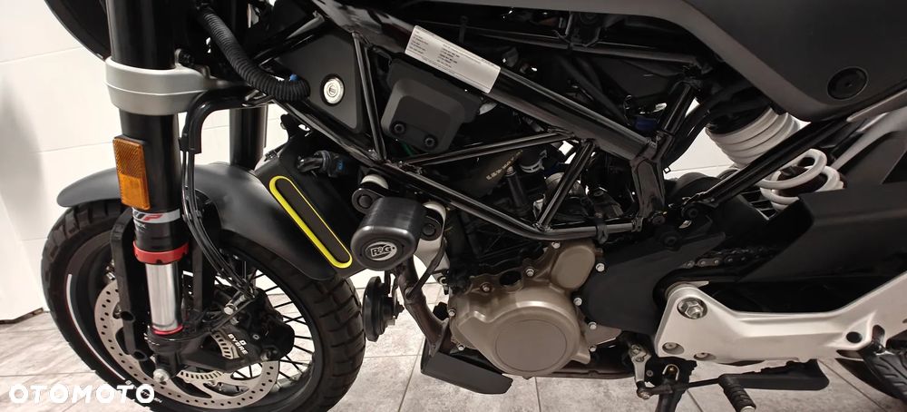 Husqvarna Svartpilen - 8