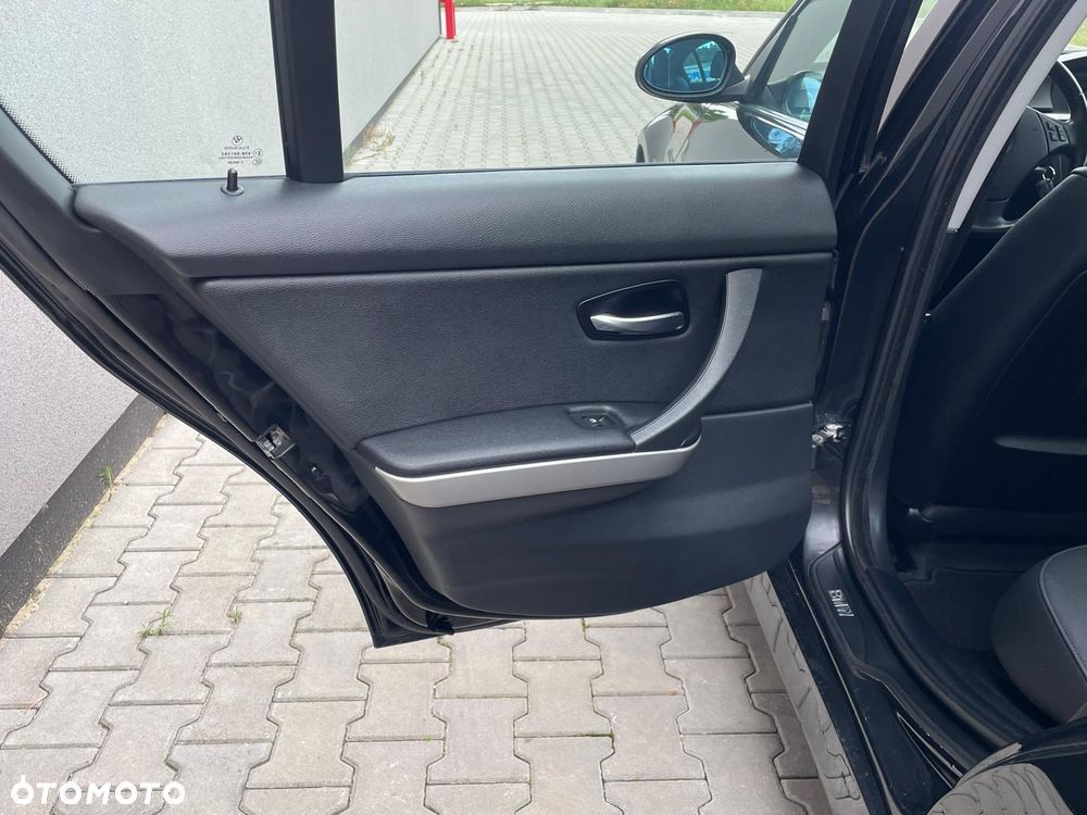 BMW Seria 3 - 17
