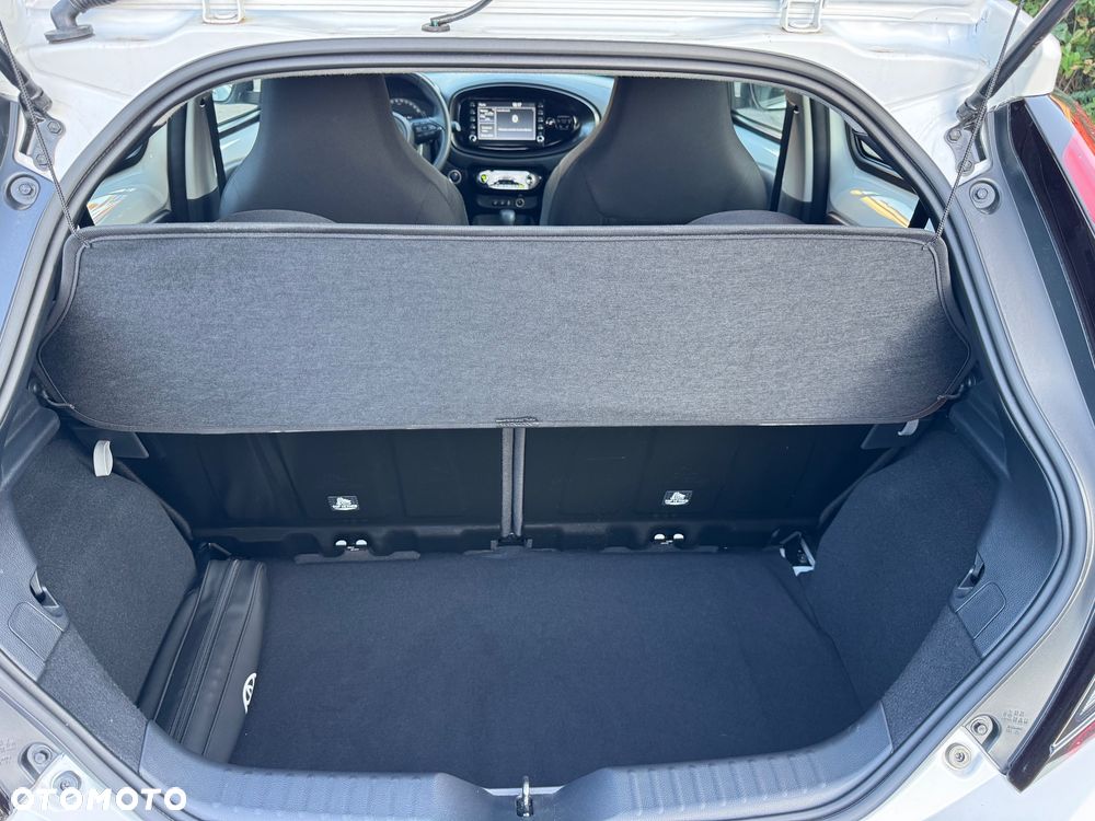 Toyota Aygo X - 24
