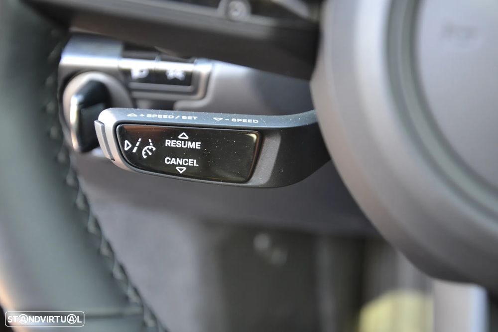 Porsche 911 (992) Carrera 4S PDK - 33