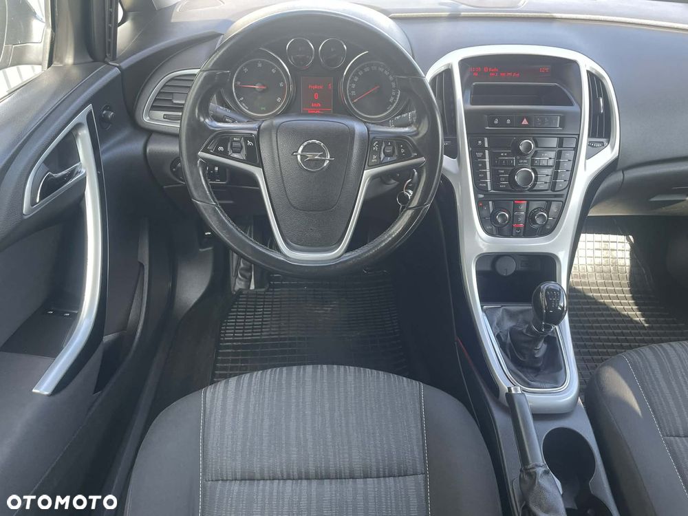 Opel Astra 1.7 CDTI Cosmo - 19