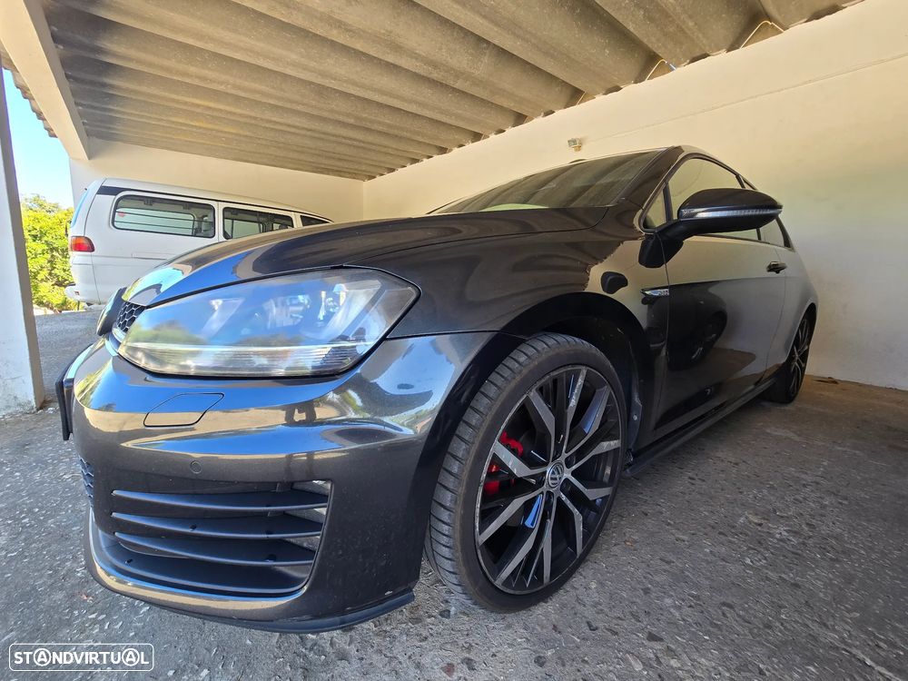 VW Golf GTD BlueMotion - 1