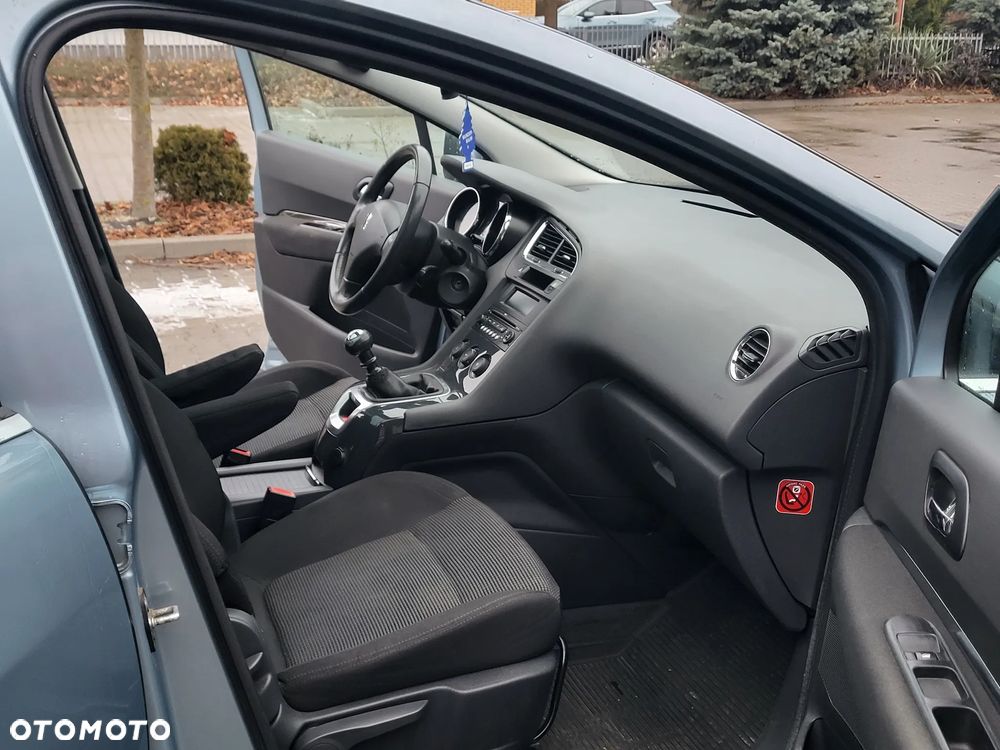 Peugeot 5008 1.6 THP Active 7os - 19