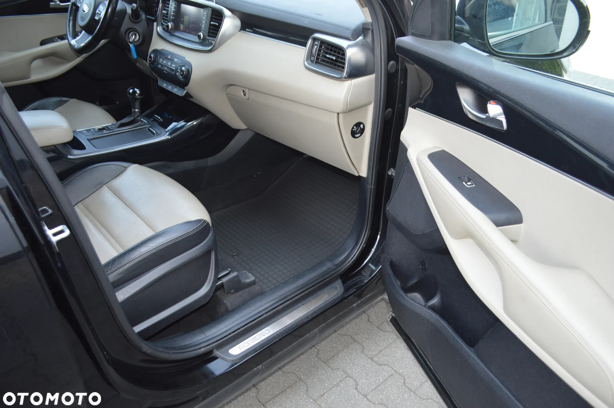 Kia Sorento 2.0 CRDI M - 16