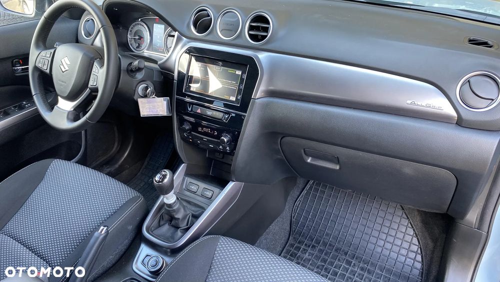 Suzuki Vitara 1.4 Boosterjet SHVS Premium 4WD - 15