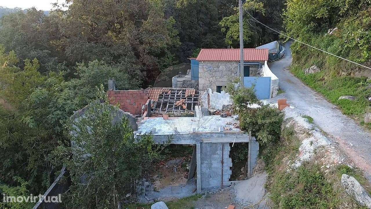 Moradia para restauro em Ribeira do Neiva, Vila Verde! - Grande imagem: 2/18