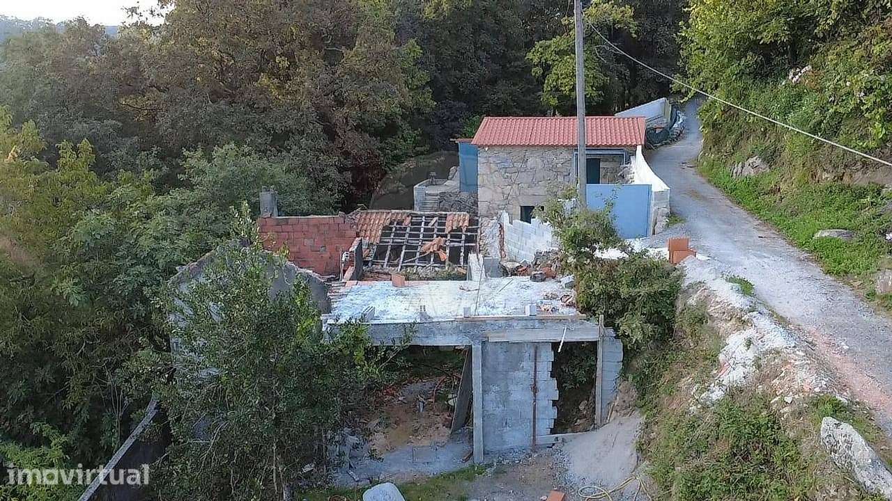Moradia para restauro em Ribeira do Neiva, Vila Verde! - Grande imagem: 2/18