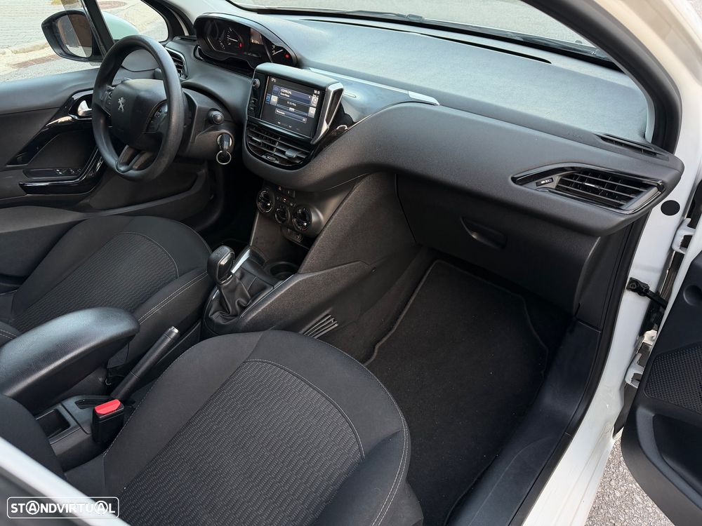 Peugeot 208 PureTech 82 Style - 7