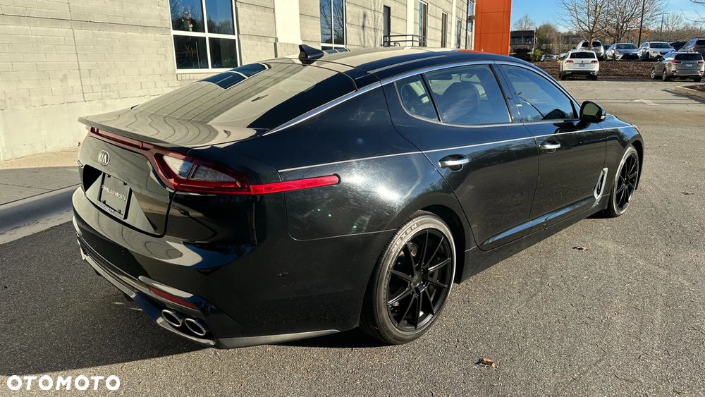 Kia Stinger 2.0 T-GDI GT Line - 6
