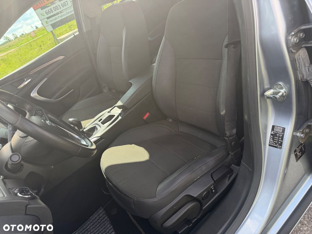 Opel Insignia 1.8 Design Edition - 13
