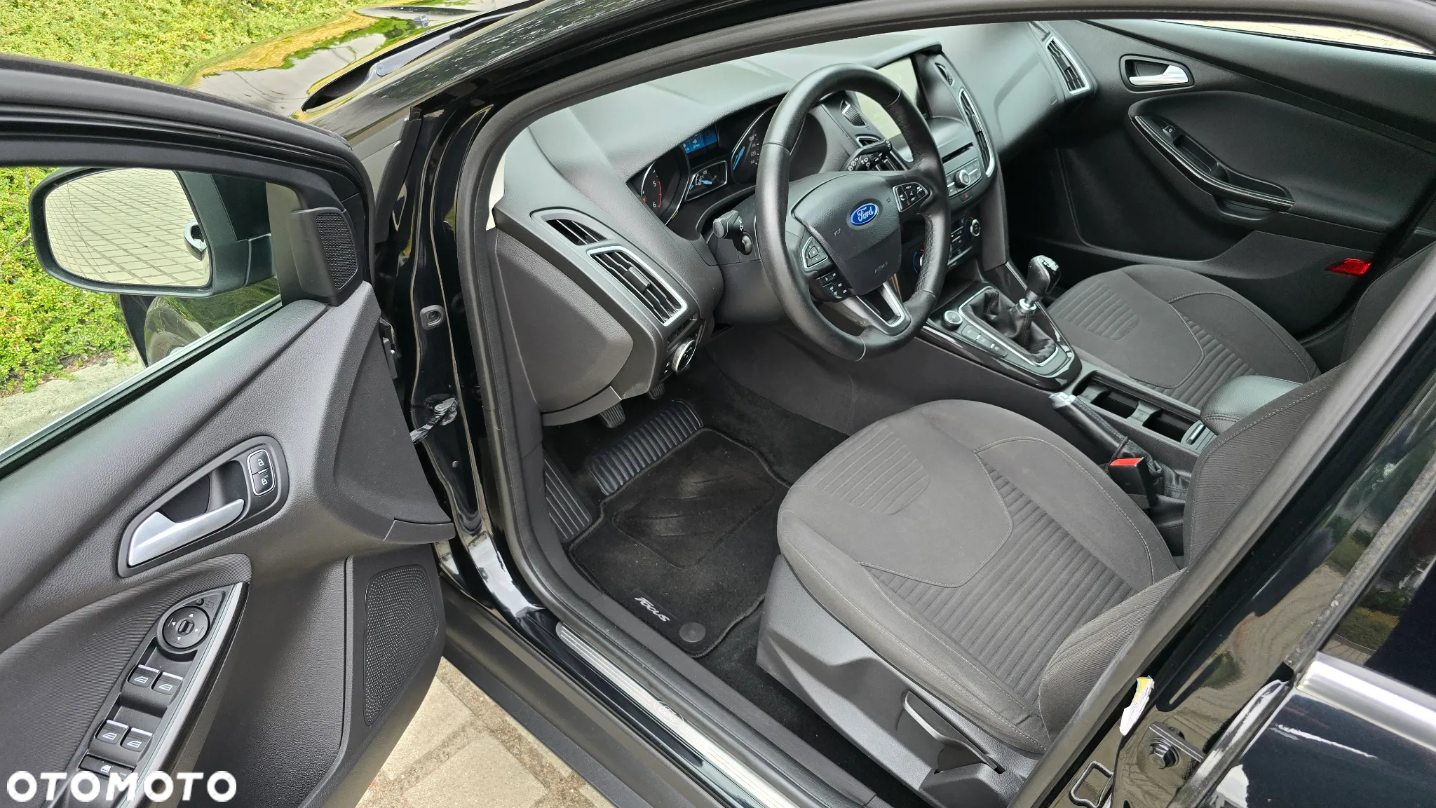 Ford Focus 2.0 TDCi Titanium ASS - 25