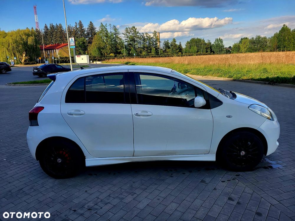 Toyota Yaris 1.0 Luna A/C - 4