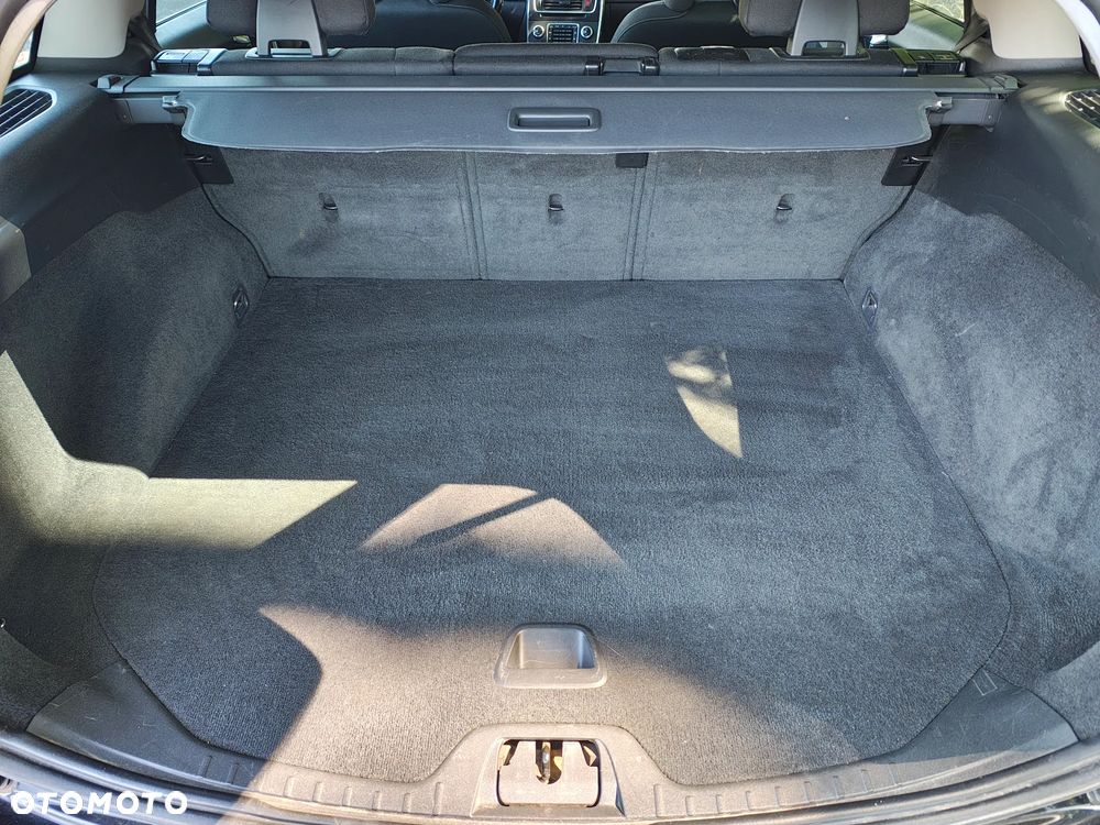 Volvo V60 D2 Kinetic - 13