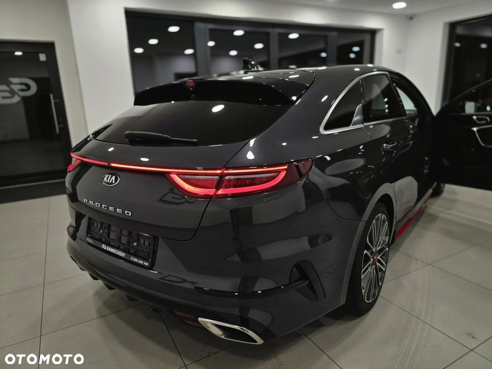 Kia ProCeed 1.6 T-GDI GT DCT - 32