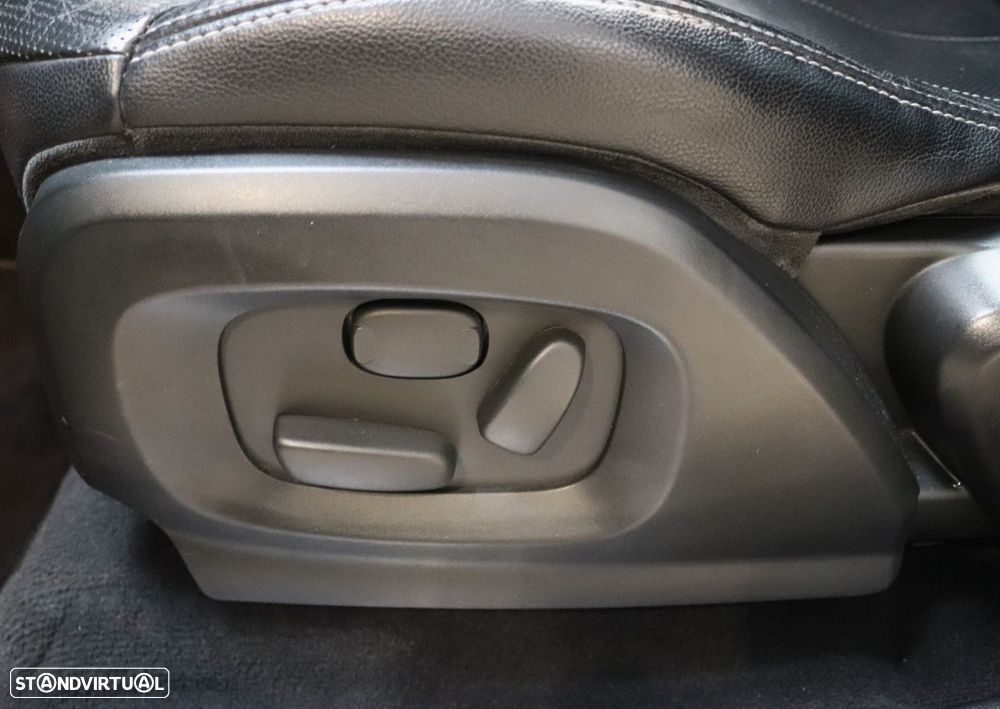 Land Rover Range Rover Evoque 2.0 D150 AWD HSE Auto - 10