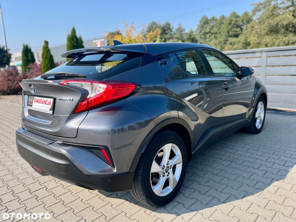 Toyota C-HR - 11
