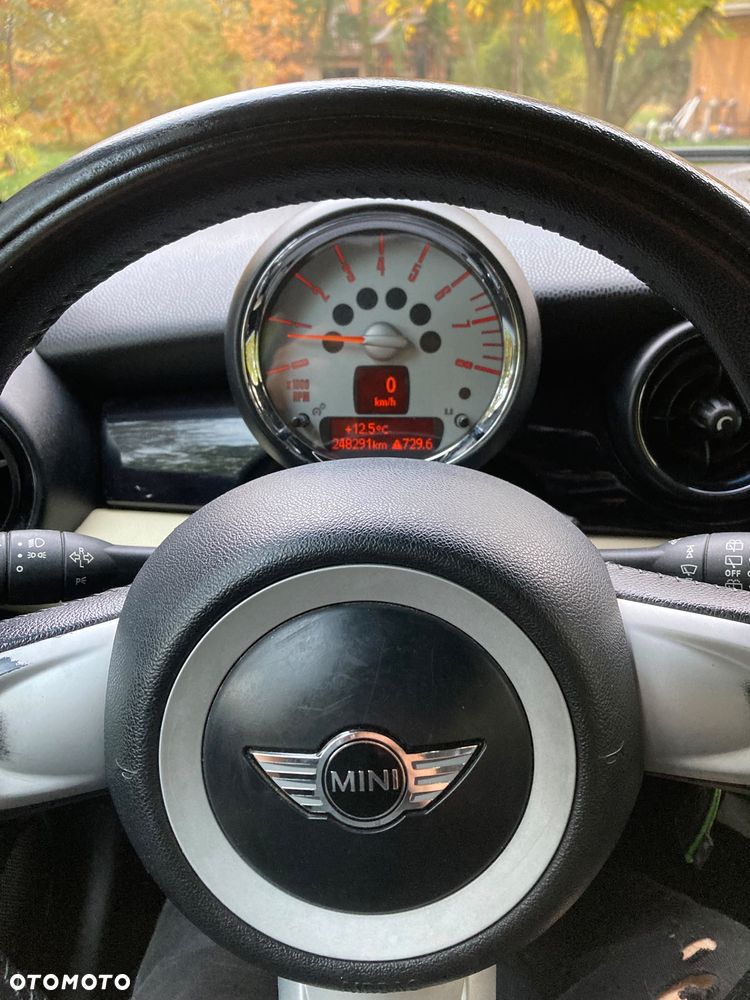 MINI Cooper Standard - 14