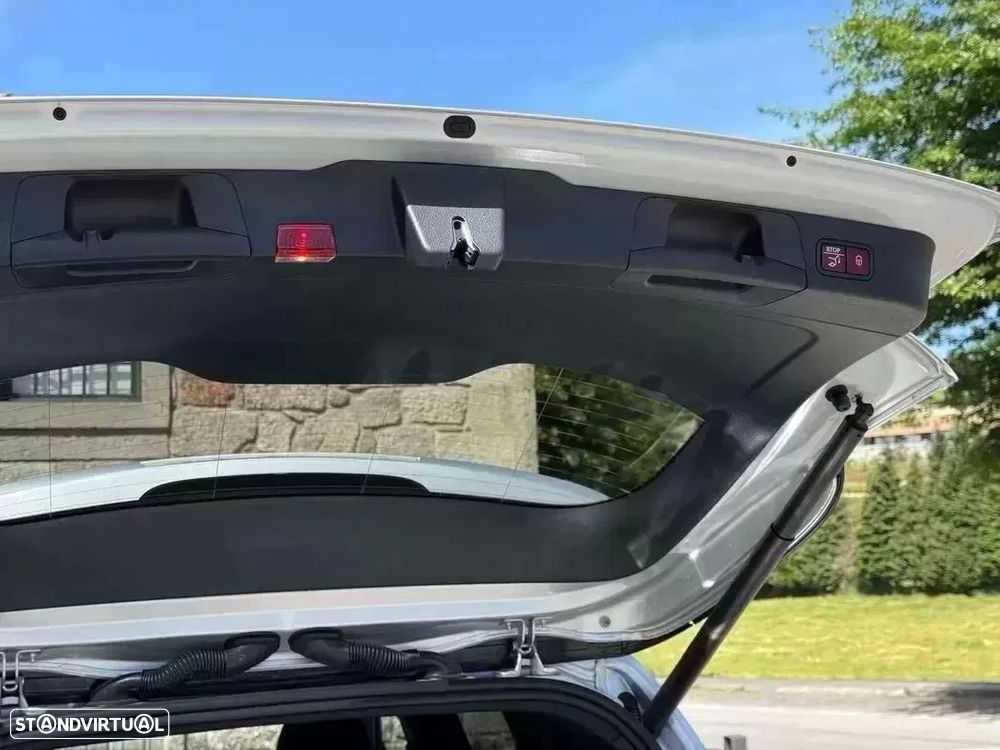 Mercedes-Benz GLB 200 d AMG Line - 29