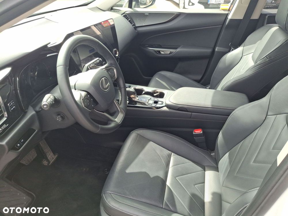 Lexus NX - 9