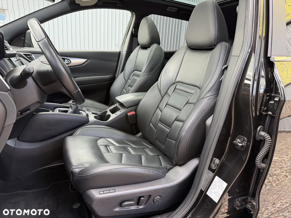 Nissan Qashqai 1.3 DIG-T Tekna+ - 16