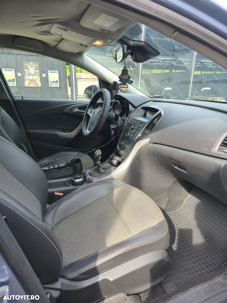 Opel Astra 1.4 Turbo ECOTEC Cosmo - 13