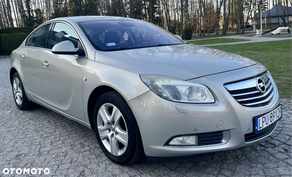Opel Insignia - 1