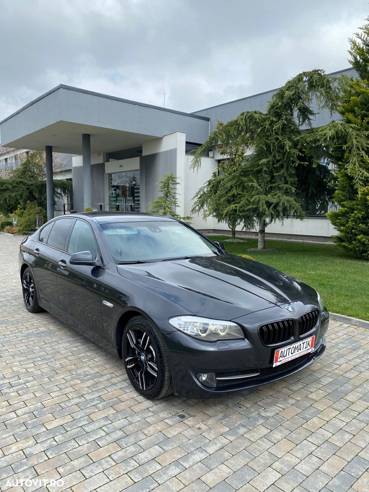 BMW Seria 5 520d Aut. Luxury Line - 1
