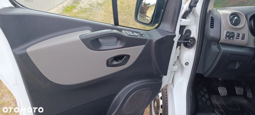 Renault Trafic - 8