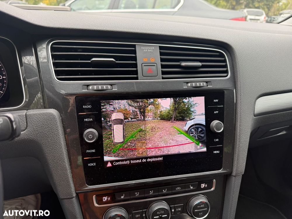 Volkswagen Golf 1.6 TDI DSG Highline - 4