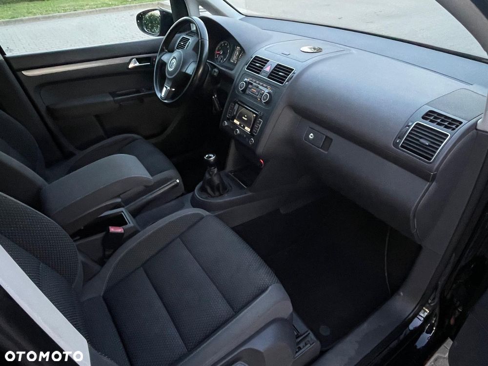 Volkswagen Touran 1.4 TSI United - 11