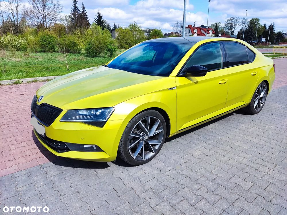 Skoda Superb 2.0 TDI Sportline - 6