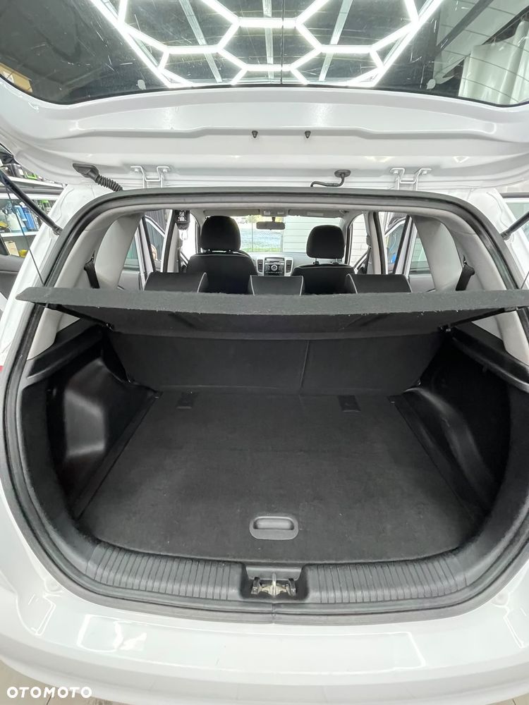 Kia Venga 1.4 L - 21