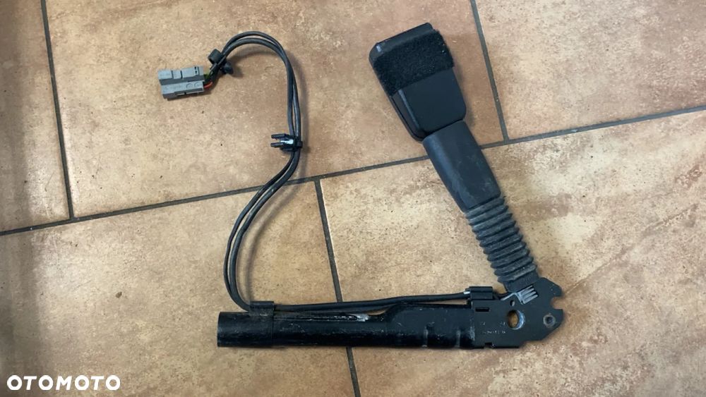BMW E90 E87 NAPINACZ PASA BEZPIECZEŃSTWA PRAWY PRZÓD 9119542 - 2